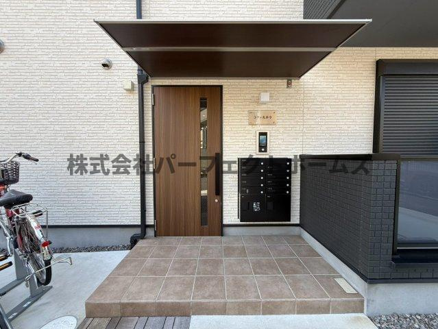 コティ光善寺のエントランス|清潔なエントランスです