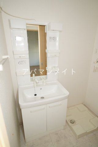 【洗面所】 | ベルウッド | 忙しい朝には欠かせない洗面所です