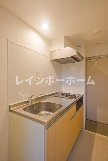 松戸市新松戸２丁目のアパートのキッチン|コンパクトなキッチンで掃除もラクラク