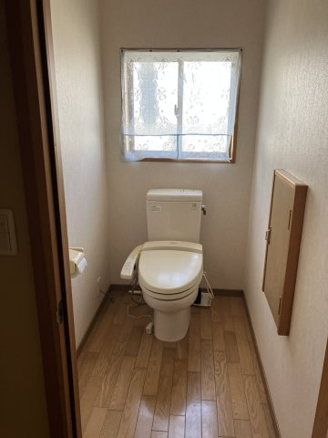 富岡町小浜 中古一戸建てのトイレ