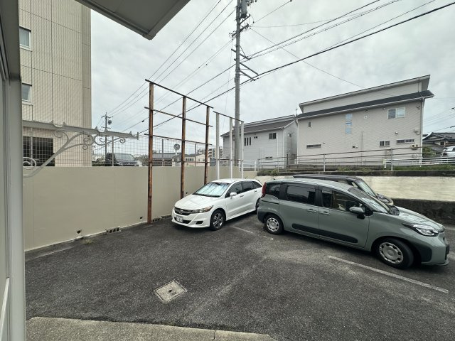 プチフラットの駐車場
