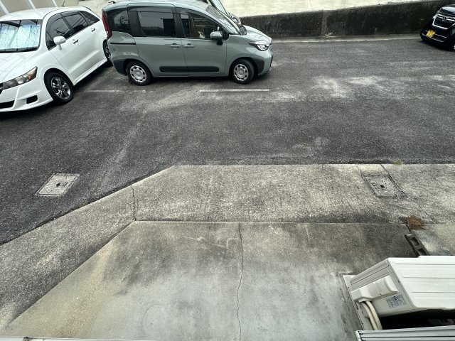プチフラットの駐車場
