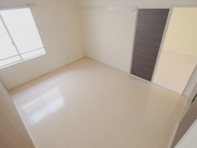 プレシオ海田の洋室