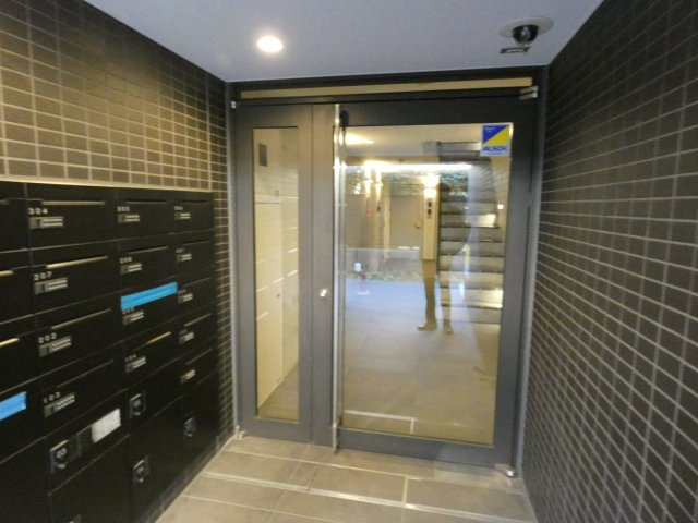 【エントランス】