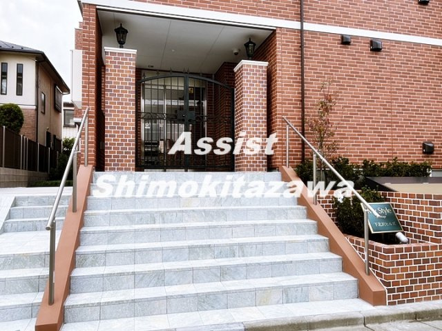 My Style vintage下北沢ヒルズのエントランス