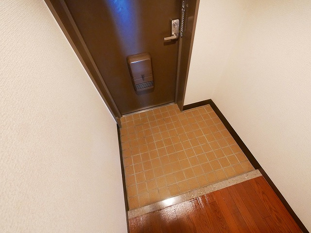 カサグランデ（大宮町）の玄関