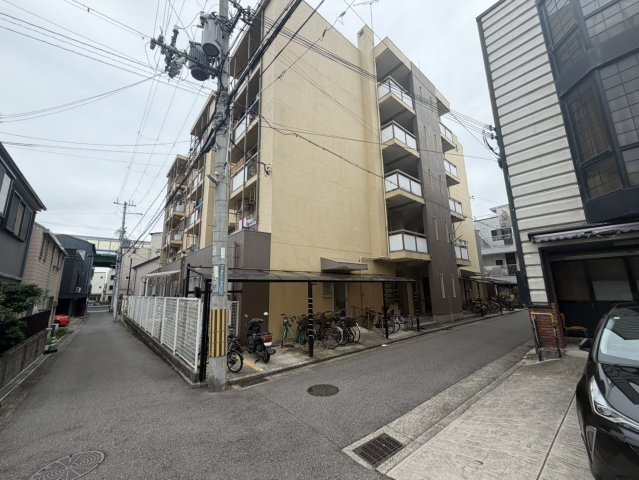 大橋西ビルの外観