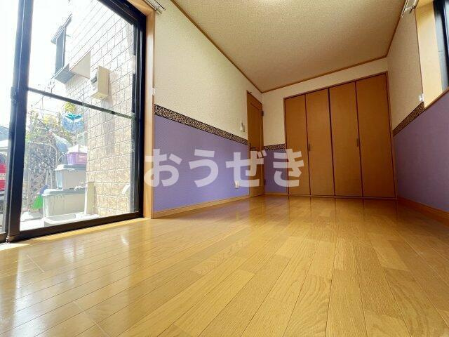 清水ヶ丘戸建ての居間・リビング