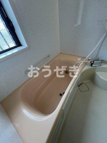 清水ヶ丘戸建ての浴室