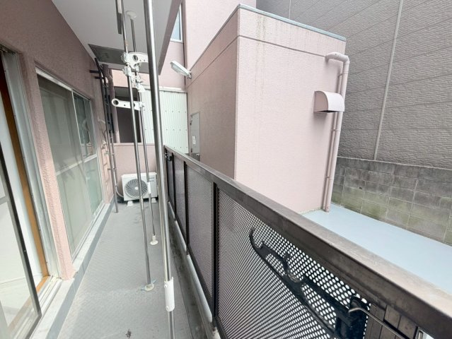 グレイスハイツ長楽のバルコニー|開放的で明るい空間を演出してくれるバルコニーです