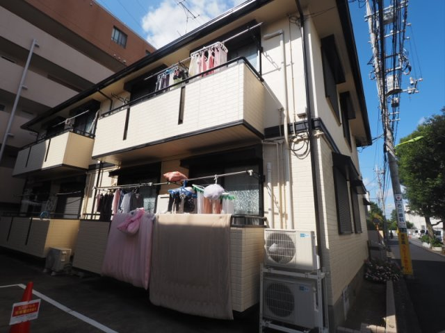世田谷区成城９丁目の賃貸マンション