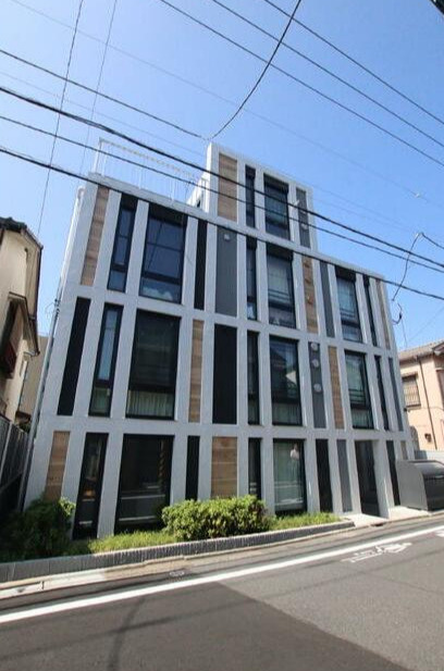 ＳＴＲＩＰＥＳ豪徳寺の外観
