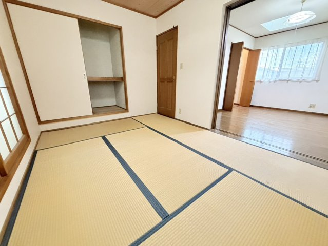 神戸市長田区御屋敷通六丁目中古戸建の和室|和室が落ち着きある空間を演出します。