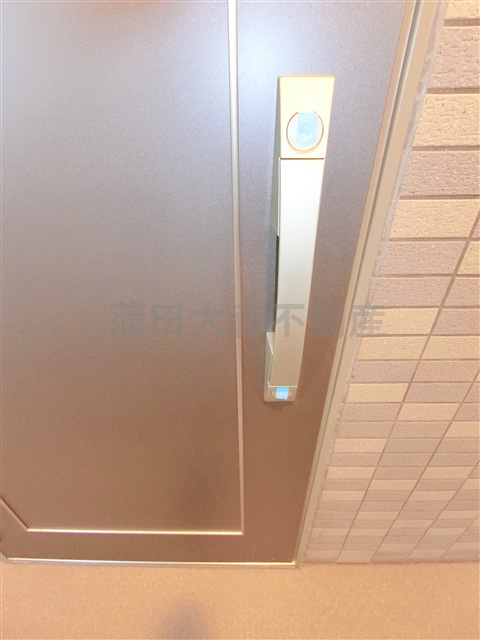 ルーブル蒲田本町の玄関