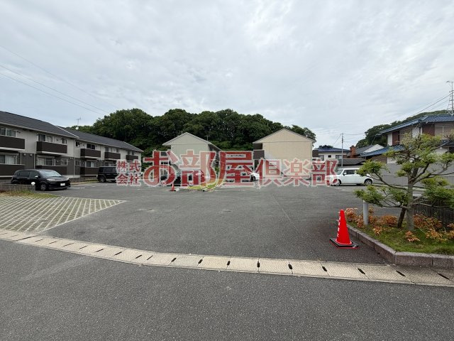 プログレスIA棟の駐車場|車をお持ちの方に嬉しい駐車場付きの物件です