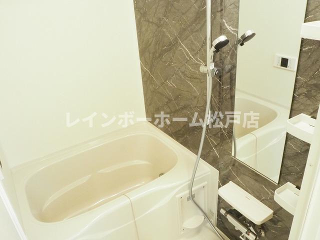 【仲介手数料：50％OFF】対象物件！の浴室