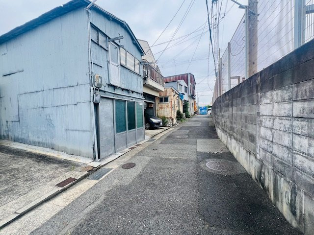 神戸市長田区南駒栄町の前面道路含む現地写真