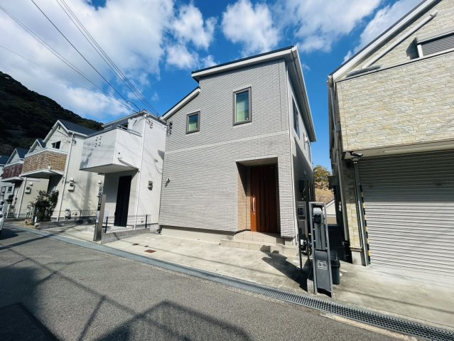 長田区西山町４丁目　中古戸建の前面道路含む現地写真|お気軽にお問合せ下さい♪
住宅ローンのご相談も大歓迎です♪