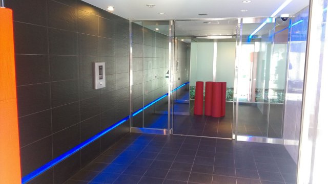 エステムプラザ東京ライズのロビー