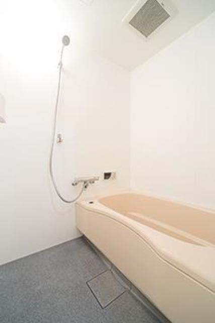 ロイヤルハウスＫ－ＴＷＯの浴室|※写真は同タイプ住戸です。
