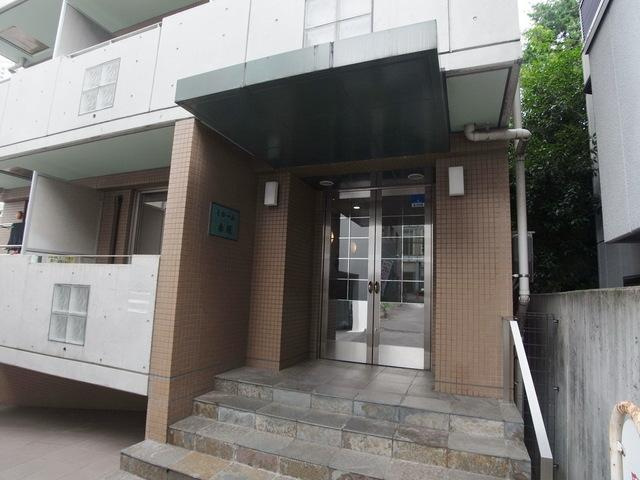 ミルーム赤坂のエントランス