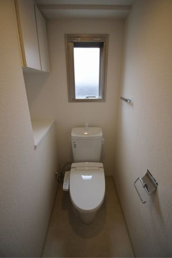 名古屋市中区丸の内３丁目の賃貸マンションのトイレ