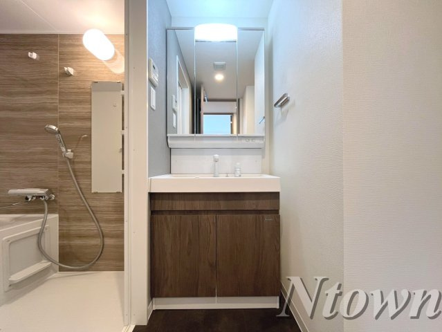 【独立洗面台】 | S-RESIDENCE高岳clarity | 独立洗面台、朝の身支度には欠かせません