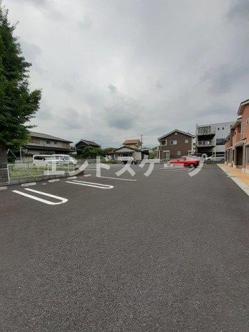 シャローム　Ⅰの駐車場|高崎、前橋のお部屋探しはエンドスケープまで！お客様の理想お聞かせ下さい♪