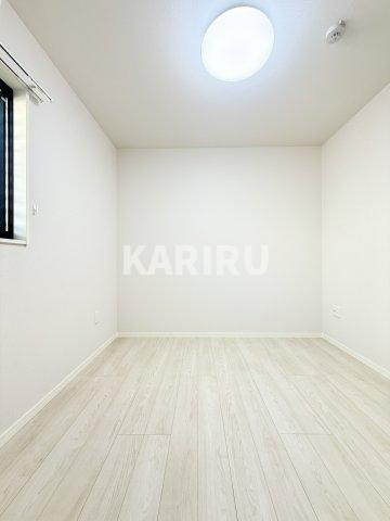 Reglia今里Northの洋室