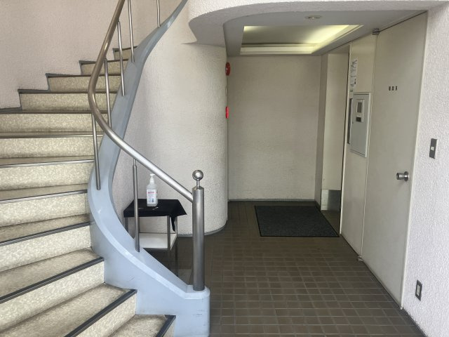 東京堂錦町ビル　5Fのロビー