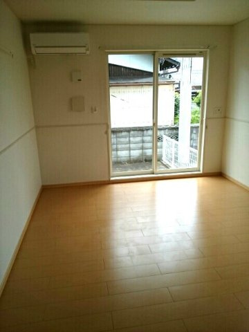ガーデンヒルズ吉岡の内装