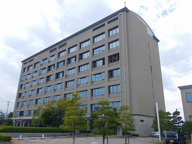 ヒトヤスミＢの周辺|東予地方局庁舎様まで850m