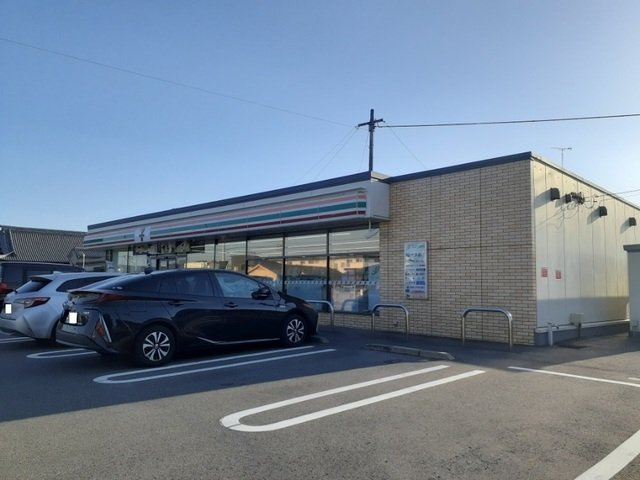 クラール東村　Ｂの周辺|セブンイレブン東村４丁目店まで450m