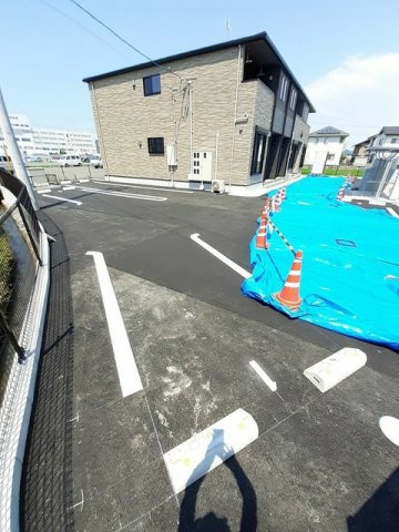 ルポンドシエルの駐車場