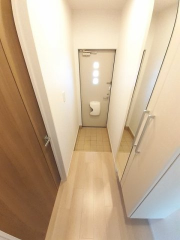 ロカルモラン　Ｂの玄関