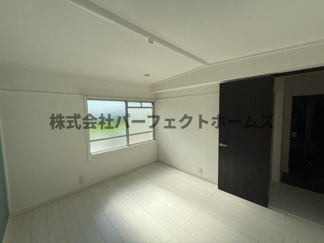 春日ダイヤモンドハイムの洋室|ゆったりした洋室です
