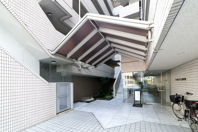 マートルコート東中野のエントランス|マートルコート東中野：「落合」駅徒歩６分！