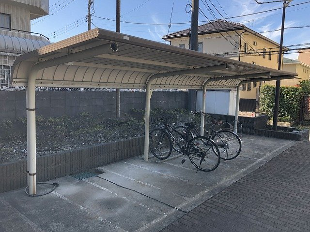 レオパレスルミエールのその他|駐輪場