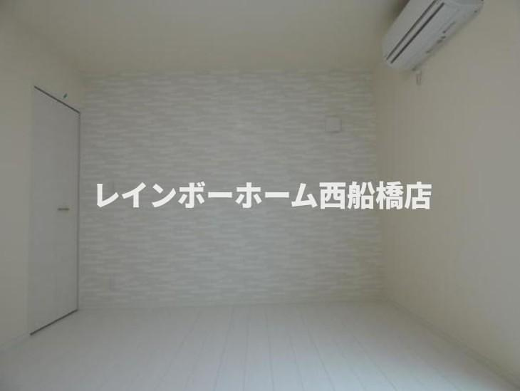 ヴィラ　イル　マーレの洋室
