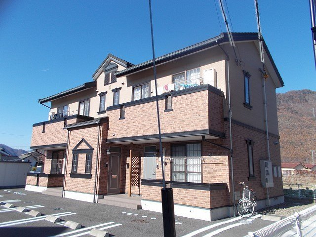 クラール　Ｂの外観