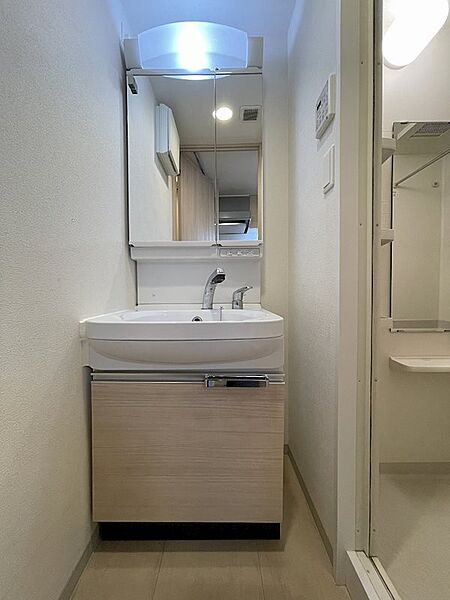 名古屋市中区新栄３丁目の賃貸マンションの洗面所