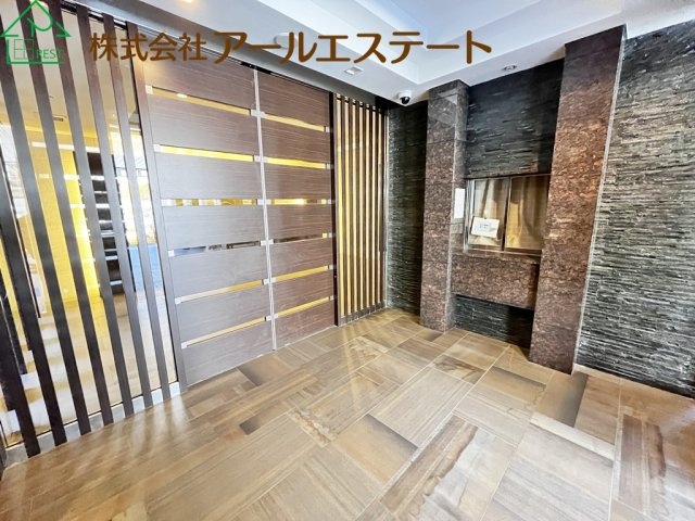 パレ・ロワイヤル田寺東Ⅱ番館　　中古マンションのエントランス