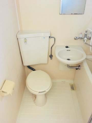 ポート11のトイレ|落ち着いたトイレです