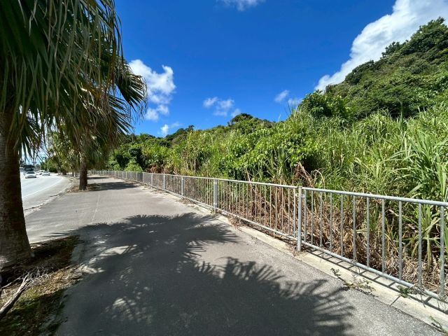 名護市屋部の外観