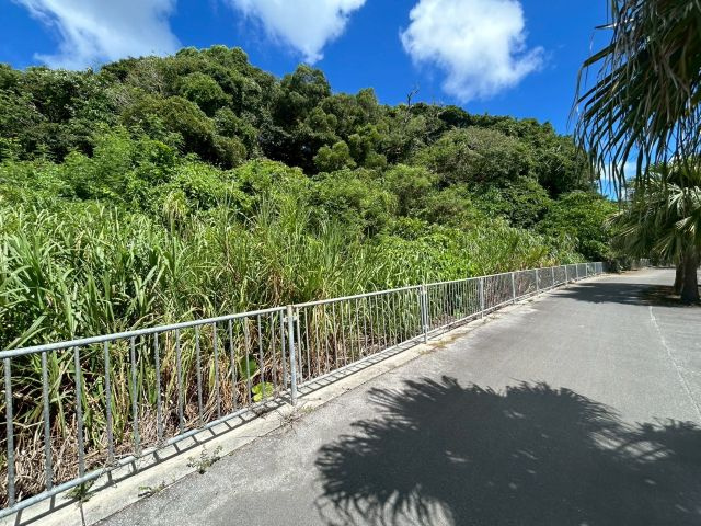 名護市屋部の外観