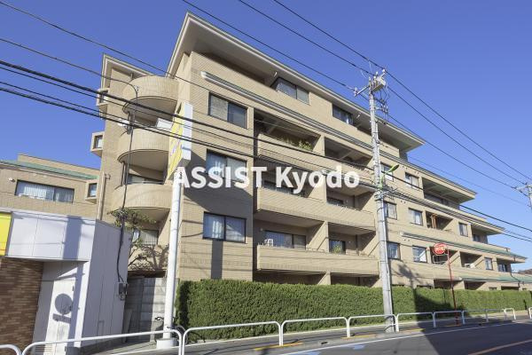 オリエントロイヤルハウス経堂の外観
