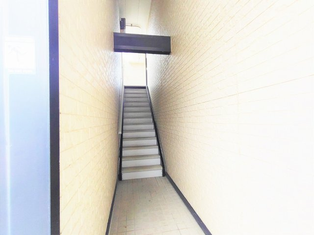 レオパレス花山手のその他|外階段