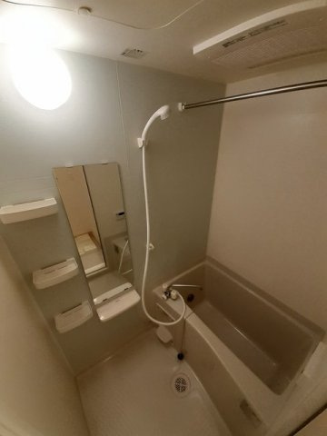 リバーパークＫの浴室