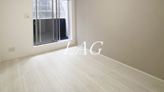 【居間・リビング】 | カインドネス海老名Ⅱ | 洋室のお部屋です。（同仕様設備）