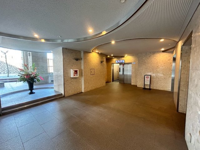 ライオンズマンション北梅田のロビー